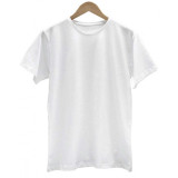 Бяла тениска