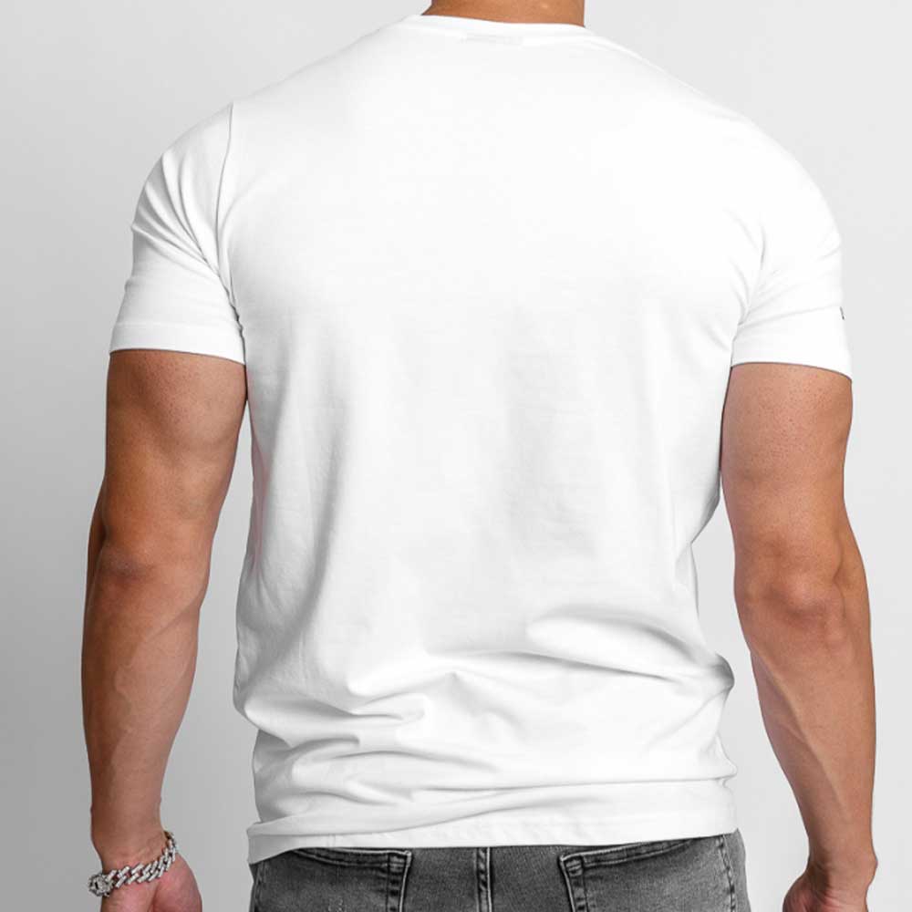 Бяла тениска